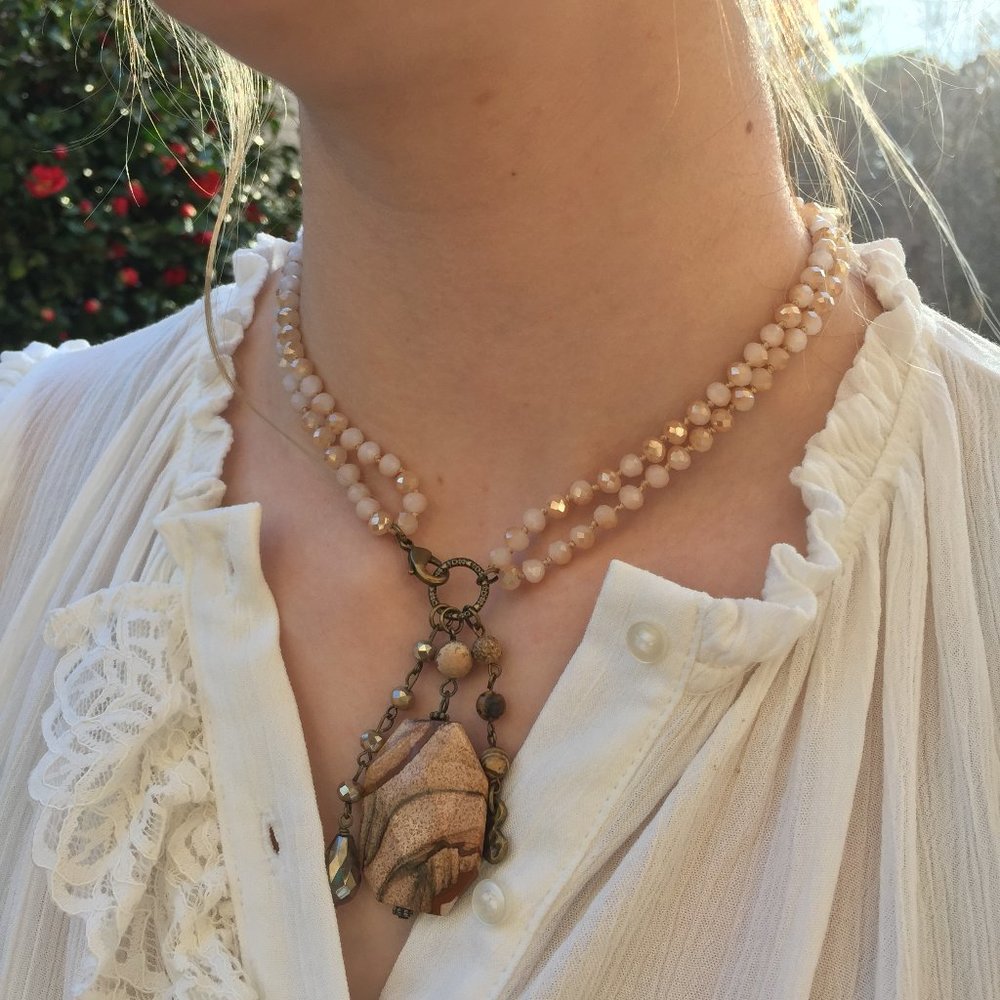 Beautiful Natural Stone Beaded Dangle Necklace - Picture 4 of 6